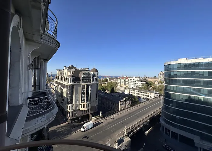 Hermes Apartment Center