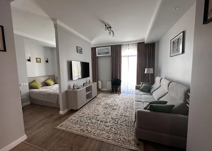 Hermes Apartment Center